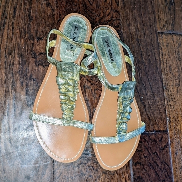 Steve Madden Gold Ruffle Women's Slingback Summer Sandals - Picture 1 of 3